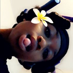 Meet your Posher, Raneisha